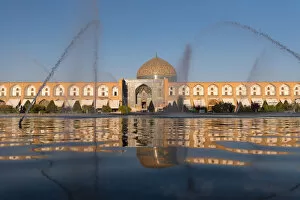 Images Dated 17th September 2016: Sheikh Lotfollah Mosque at Naqsh-e-Jahan Square, Isfahan, Iran