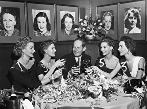 Toast Prints: Sheman Billingsly With Models At Club