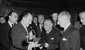 Shigeru Yoshida Receiving a Plaque