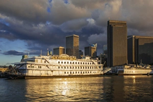 Images Dated 16th May 2011: Ships along Embarcadero, San Francisco, California