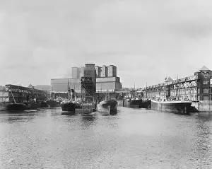 Montreal Prints: Ships in the Harbor