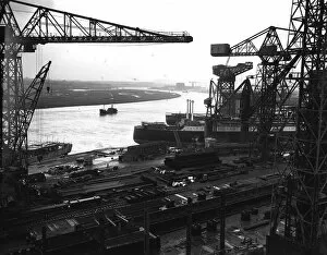 Crane Gallery: Shipyards