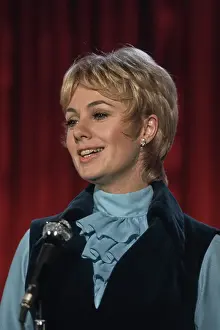 Huty34416 Prints: Shirley Jones, American Actress & Singer
