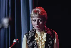 Huty34417 Prints: Shirley Jones, American Actress & Singer