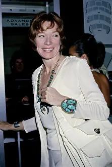 Huty35610 Prints: Shirley MacLaine, American Actress