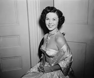 Shirley Temple Modeling Pear Shaped Diamond