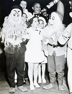 Opening Night Prints: Shirley Temple With Two Of Seven Dwarfs