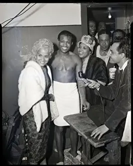 Shirtless Ray Robinson with Wife and Sister