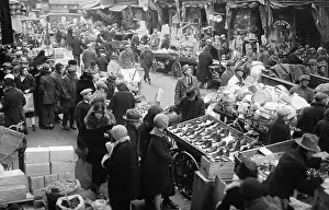 Jewish Prints: Shoppers Lower Eastside With Pushcarts