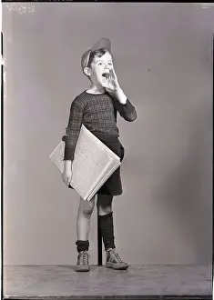 Shorts Prints: Shouting Newspaper Boy