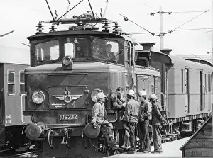 Trains Prints: Shunting locomotive -BB 1062