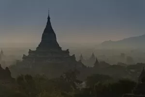Shwesandaw pagoda, Bagan