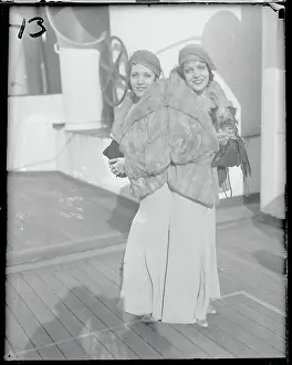 Siamese Twins Daisy and Violet Hilton