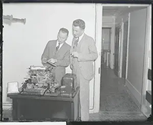 Sidney Whipple and Sheriff on Lindbergh Case