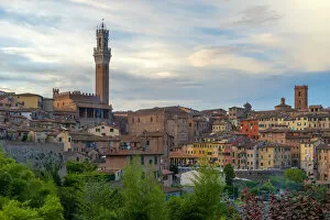 Images Dated 19th June 2016: Siena cityscape, Tuscany, Italy