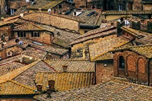 Images Dated 16th March 2016: Siena rooftops