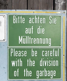 Images Dated 17th August 2014: Sign in German and English Bitte achten Sie auf die Mulltrennung