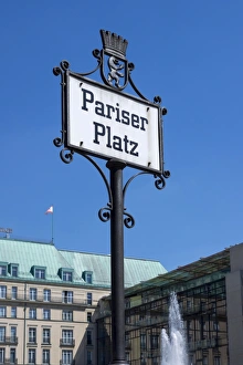 Images Dated 7th June 2014: Sign, Pariser Platz, Berlin, Germany