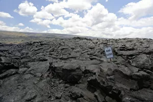Big Island Hawaii Islands Gallery: Sign road closed, lava field in the East Rift Zone, Kilauea volcano, Big Island, Hawaii, USA