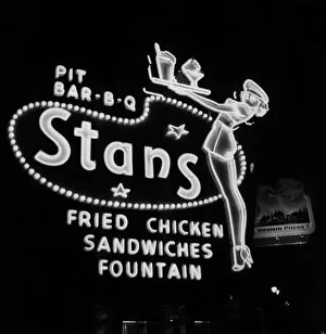 Archive Photo Gallery: The Sign At Stan s