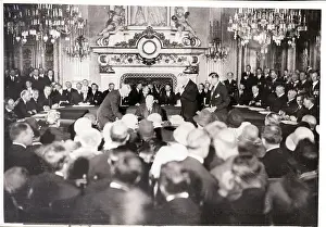 Treaty Prints: Signing Kellogg-Briand Pact in Palace
