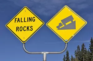 Images Dated 31st October 2011: Signs, falling rocks and steep decline, Highway 65, Grand Mesa National Forest, Colorado, USA