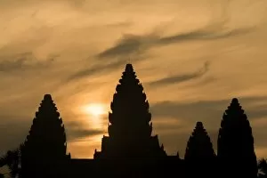 Angkor, South-East Asia Gallery: Silhouette of Angkor Wat cambodia in morning sunrise, siemreap, cambodia