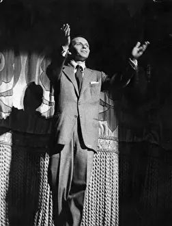 Crooner Prints: Sinatra Claps