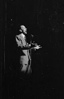 Crooner Prints: Sinatra Sings