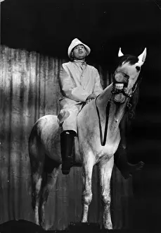 Revue Prints: Singing Horse