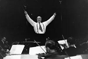 Orchestra Prints: Sir Thomas Conducts