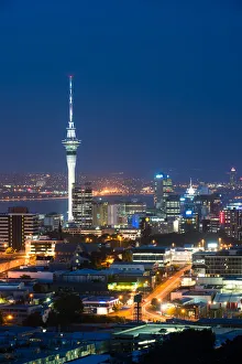 Images Dated 30th November 2012: Sky tower of Auckland