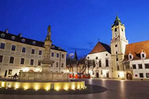 Images Dated 18th March 2015: Slovakia, Bratislava, Illuminated town square at dusk