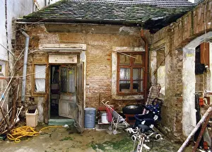 Apartments Prints: Slum dwelling in Vienna 1995