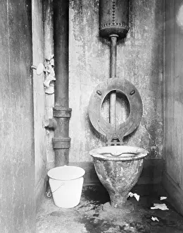 Toilet Prints: Slum Privy in Cincinnati