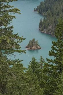 Images Dated 22nd July 2017: Small island in Diablo Lake, North Cascades National Park, Washington State, USA