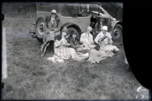 Picnic Prints: Social Registrates At Horse Show