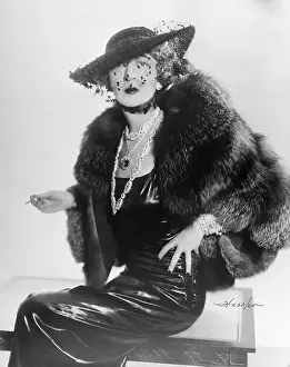 Bracelet Prints: Socialite Evalyn Walsh Mclean