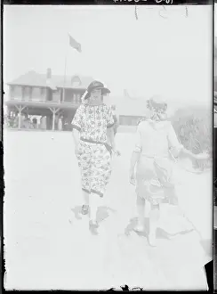 Southampton Prints: Socialite and Friend on the beach