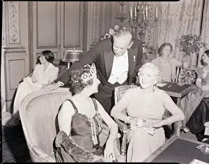 Socialite Prints: Socialites at Benefit at Vanderbilt's