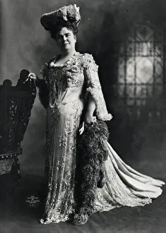 Outfit Prints: Society Woman In Formal Dress