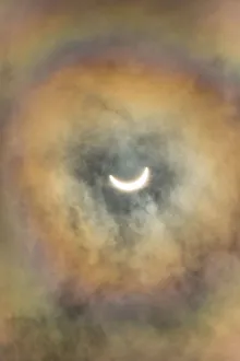 Images Dated 20th March 2015: solar eclipse 2015 halo colours