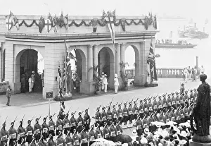 Governor Prints: Soldiers Assembled 4 Governor'S Arrival