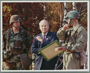 Soldiers Briefing Dick Cheney