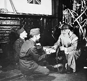 Soldiers Participating in Christmas Cheer