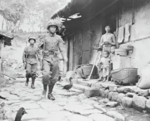 Taiwan Prints: Soldiers Passing by a House