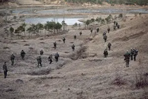 Huty32814 Prints: US Soldiers In South Korea