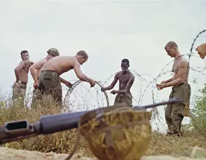 Huty34483 Prints: US Soldiers Stringing Barbed Wire