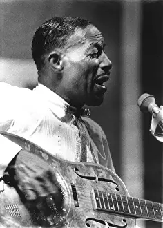 Dcr045144 Prints: Son House Performs In New York