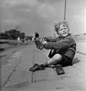 Haywood Magee Prints: Sore Feet